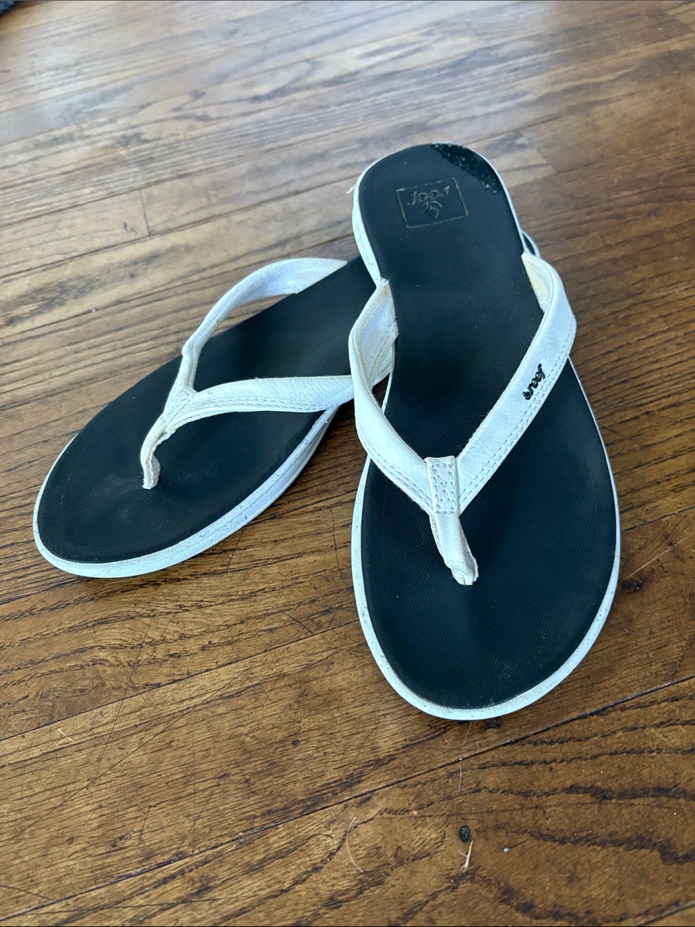 Reef Women's Navy Footbed White Strap Sandals